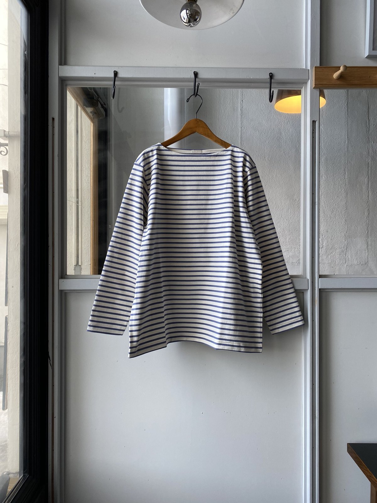 COMOLI　ボーダーボートネック　 サイズ2　定価￥19800 comoli ボーダーボートネック COMOLI ボーダーボートネック サイズ2