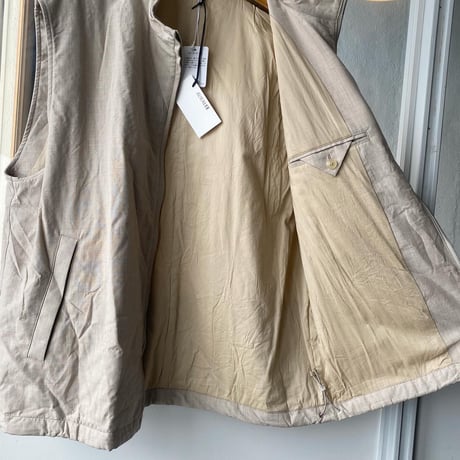 AURALEE　HIGH COUNT WOOL POPLIN VEST