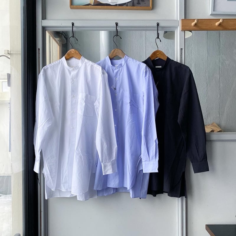 COMOLI バンドカラーシャツ | Less Higashikawa COMOLI バンドカラーシャツ | Less Higashikawa