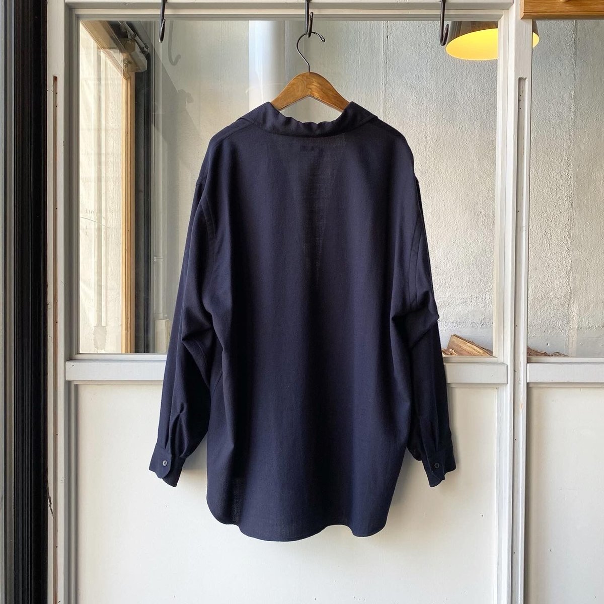 COMOLI ウールビエラ スキッパーシャツ | Less Higashikawa COMOLI ウールビエラ スキッパーシャツ | Less Higashikawa