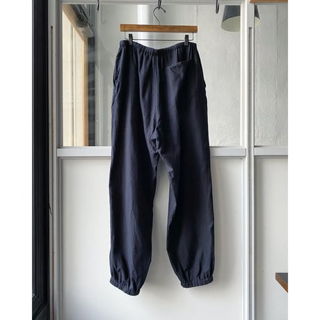 COMOLI  シルクネル  ドローストリングパンツ