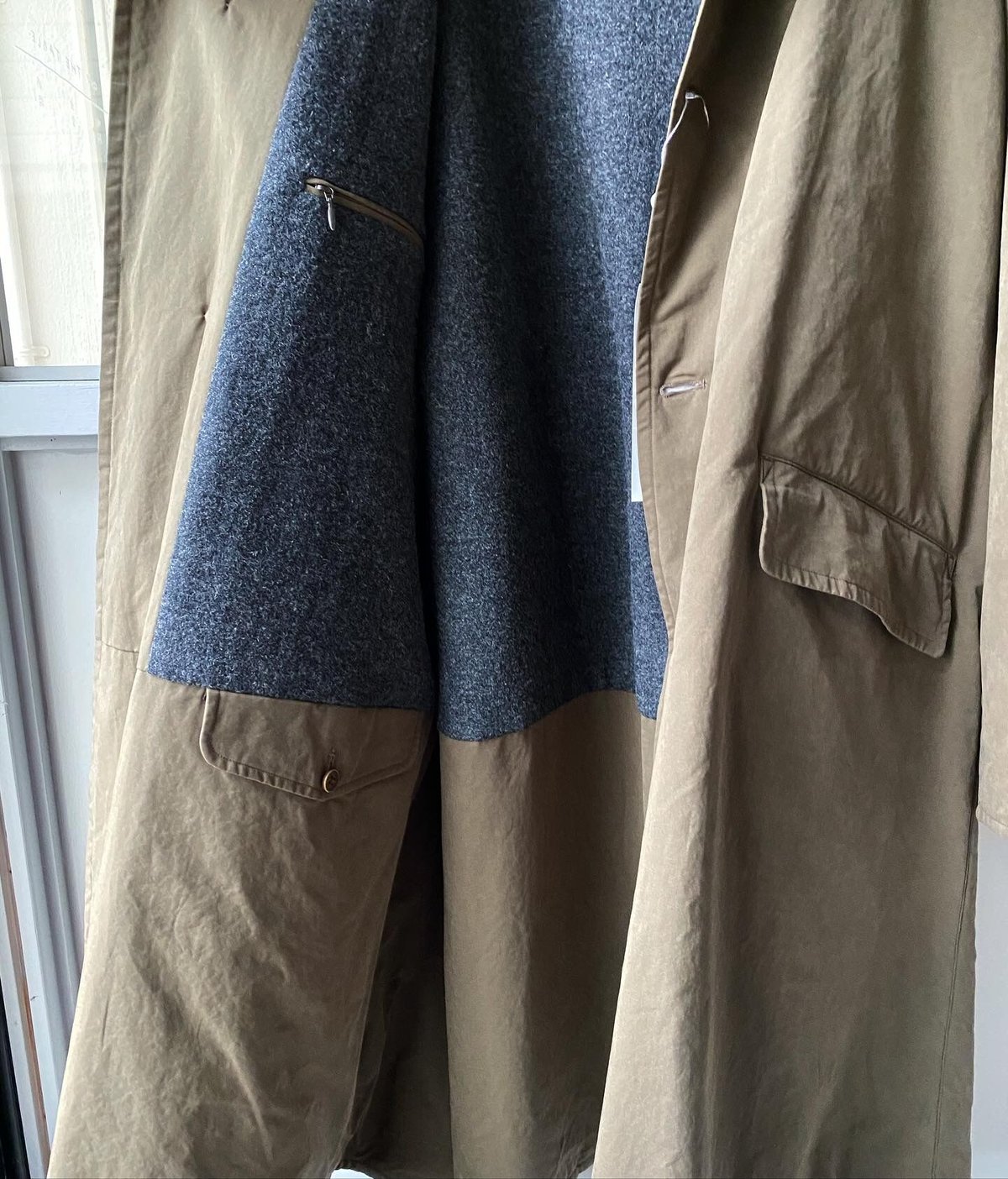 COMOLI フーデッドコート | Less Higashikawa COMOLI フーデッドコート | Less Higashikawa