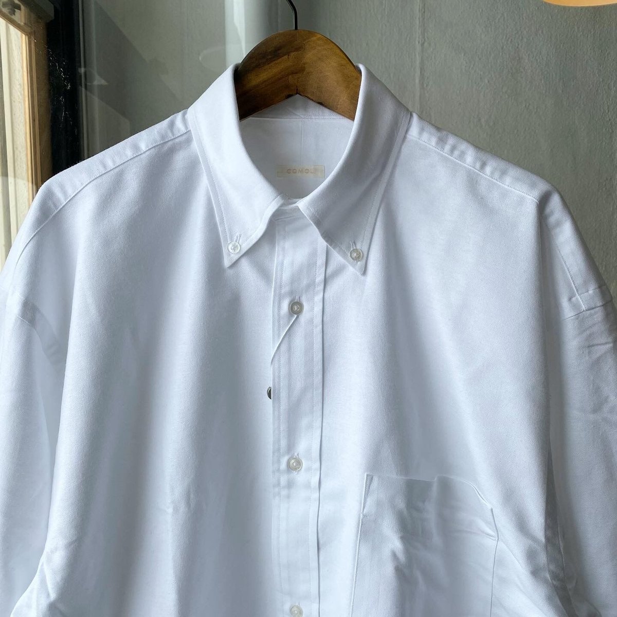 COMOLI オックス BDシャツ | Less Higashikawa COMOLI オックス BDシャツ | Less Higashikawa