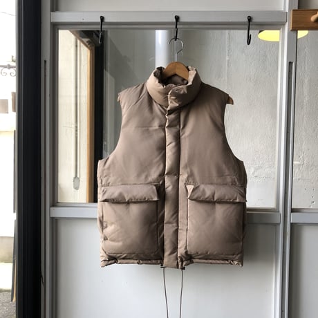 AURALEE  LIGHT FINX POLYESTER DOWN VEST (Womens)