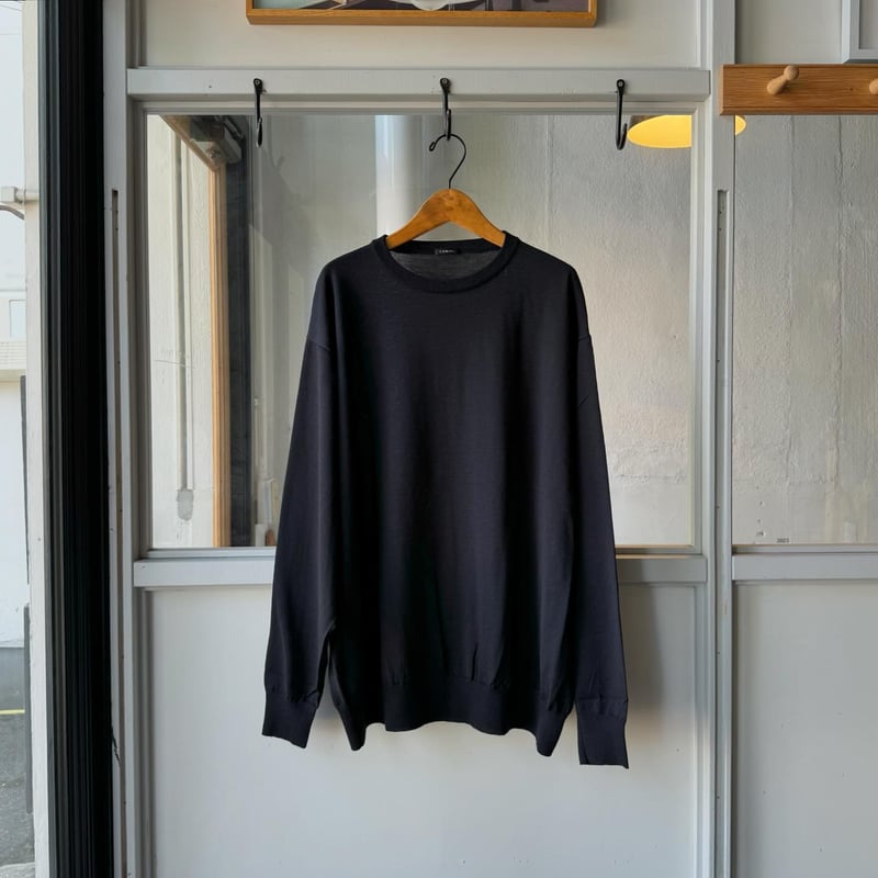 COMOLI ウール クルーネックニット | Less Higashikawa COMOLI ウール クルーネックニット | Less Higashikawa