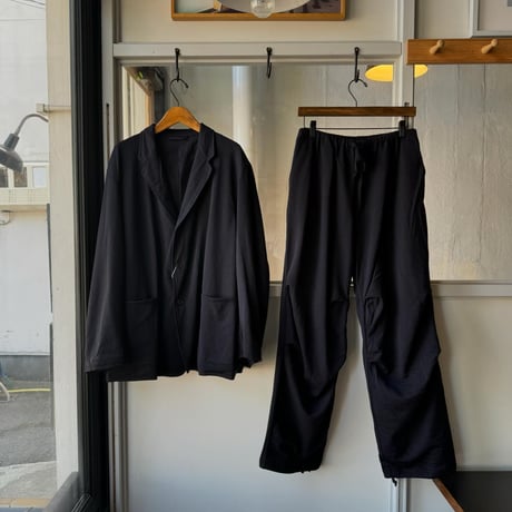 COMOLI　ウールニット ニータックパンツ