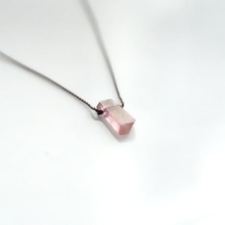 Margaret Solow　Small Geometric  Necklace    Tourmaline