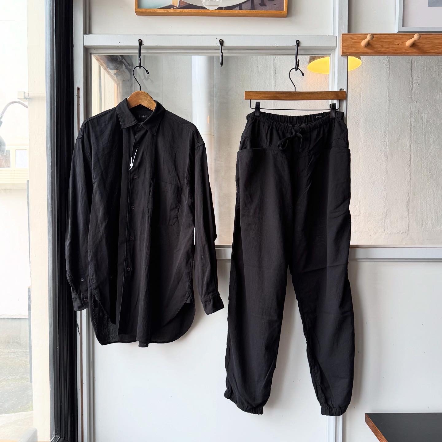 COMOLI オックス シャツ | Less Higashikawa
