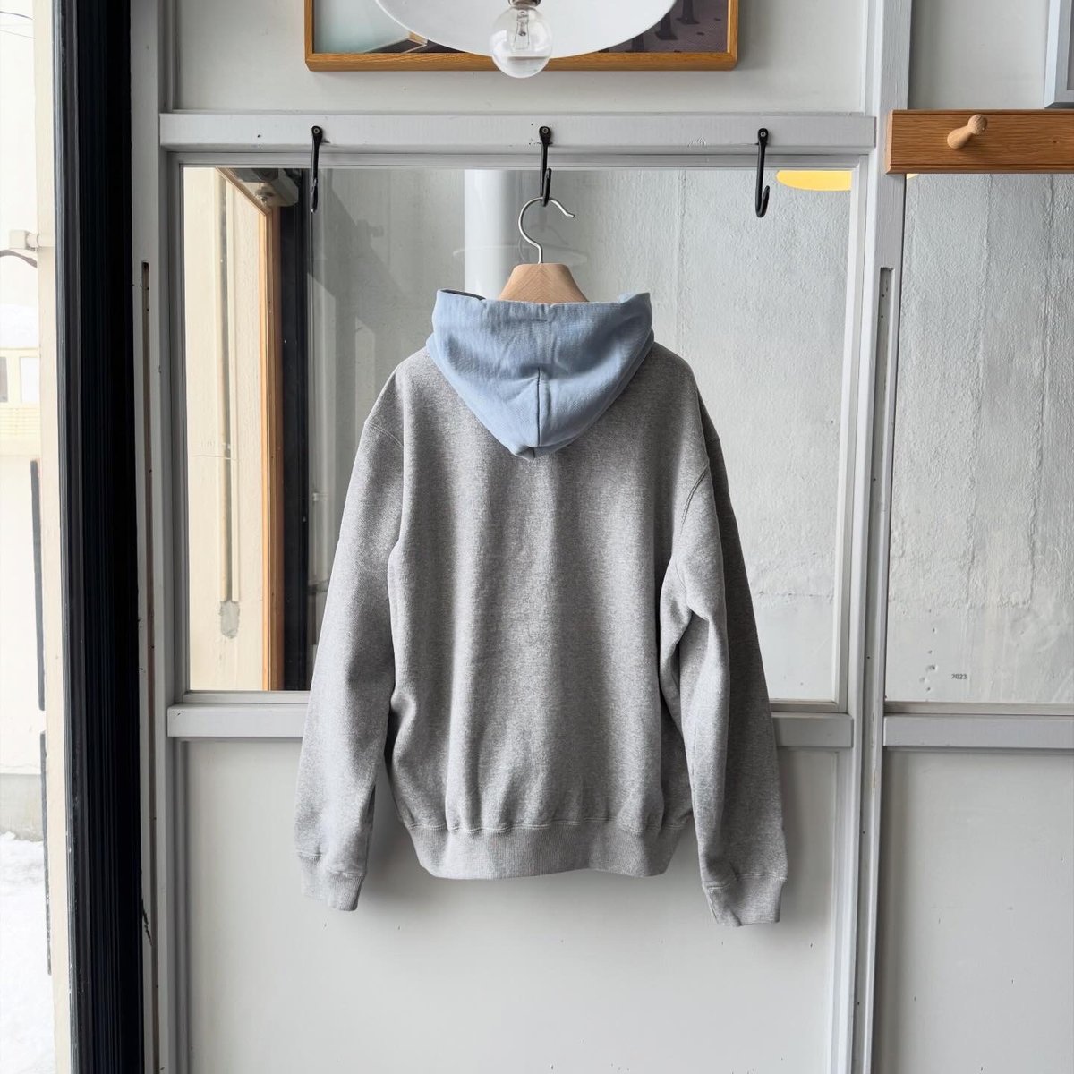 オーラリーSMOOTH SOFT BD SWEAT P/O PARKAサイズ3 Smooth Soft BD Sweat P/O Parka — Top Grey – La Garçonne