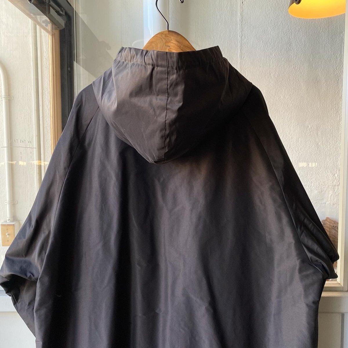 COMOLI コットンシルク フーデッドロングコート | Less Higashikawa COMOLI コットンシルク フーデッドロングコート | Less Higashikawa
