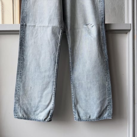 AURALEE　FADED SELVEDGE LIGHT DENIM PANTS