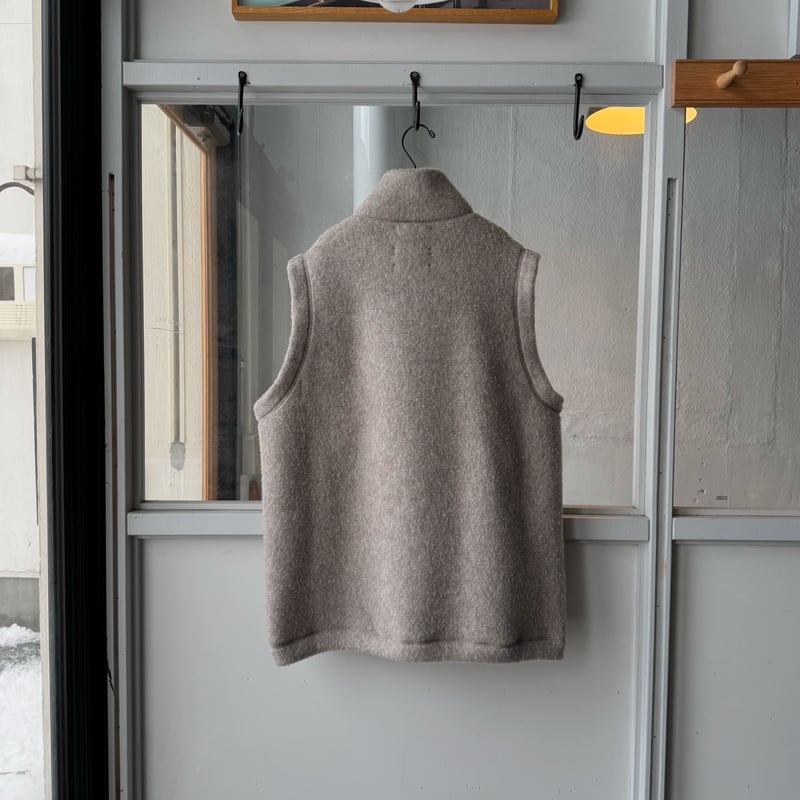 YAECA [UNISEX] Natural Wool Fleece Vest | Less 