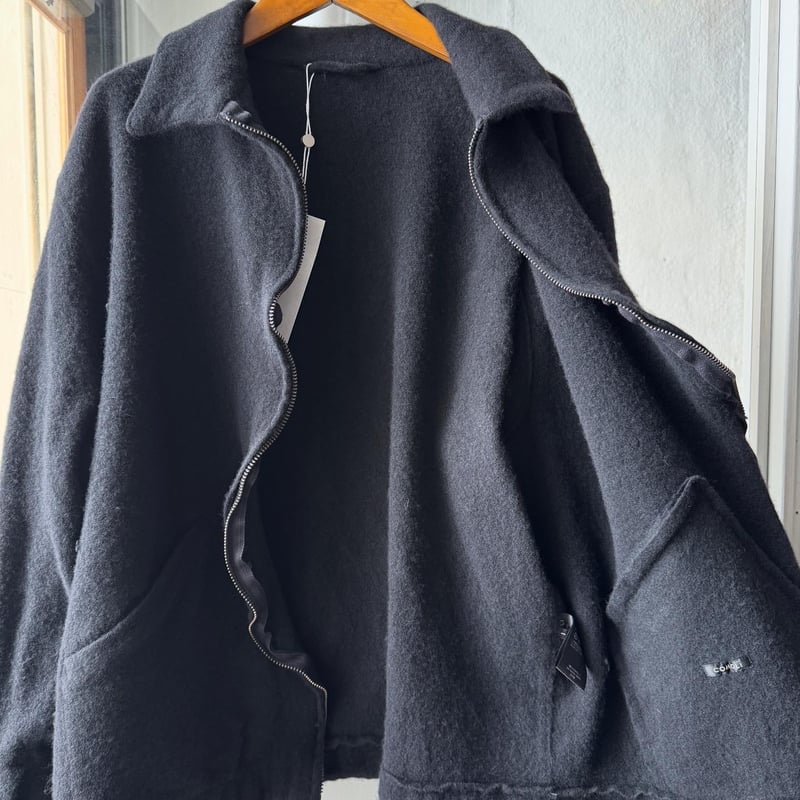 COMOLI 縮絨ウール ジップショートジャケット | Less Higashikawa