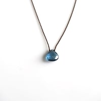 Margaret Solow　Small Faceted Stone Necklace   London Blue Topaz