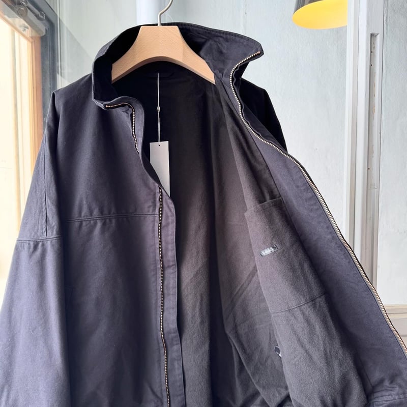 COMOLI ポストワークツイル キャップショルダーブルゾン | Less