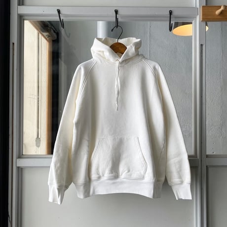 COMOLI　コットン吊裏毛 パーカー