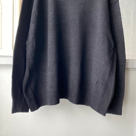 COMOLI　ブラック クルーネックニット