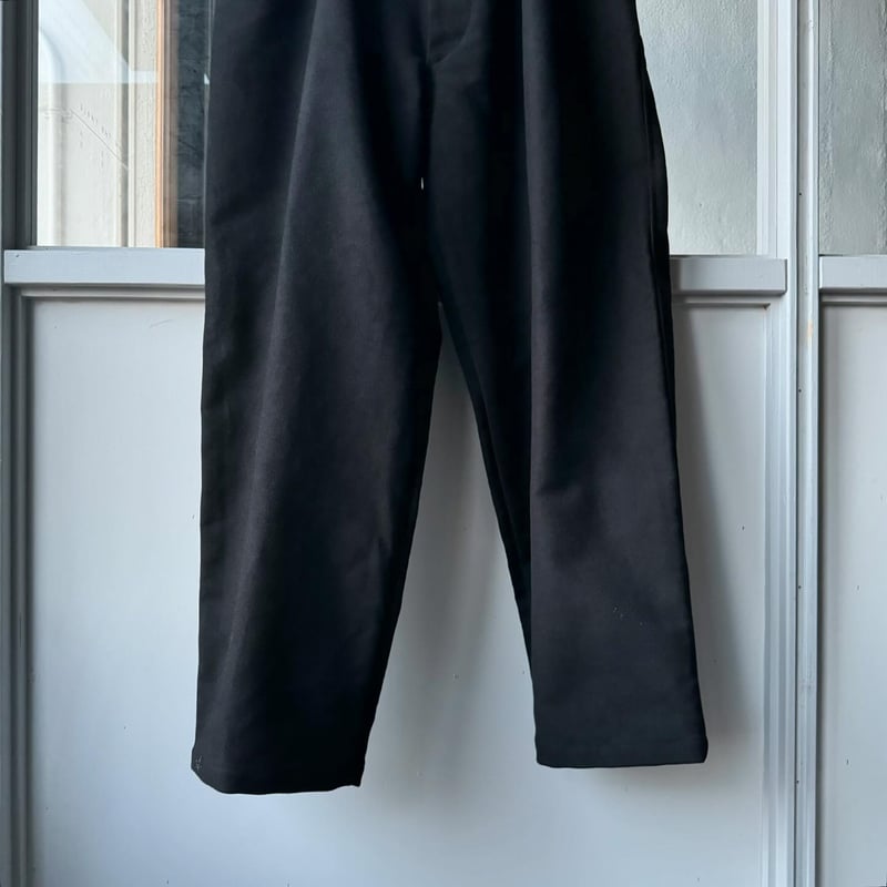 COMOLI モールスキン ドローストリングパンツ | Less Higashikawa COMOLI モールスキン ドローストリングパンツ | Less Higashikawa