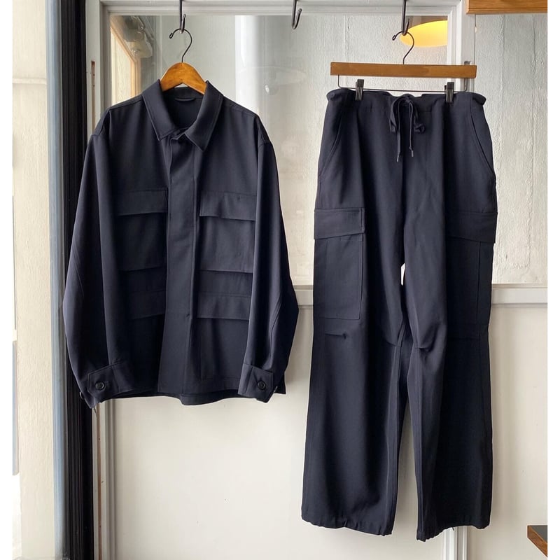 COMOLI ウールギャバ 6P パンツ | Less Higashikawa COMOLI ウールギャバ 6P パンツ | Less Higashikawa