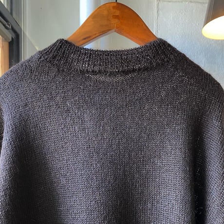 COMOLI   ブラックアルパカ クルーネックニット　(U03-06001)