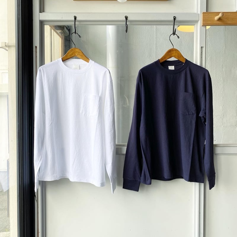 COMOLI SURPLUS 長袖Tシャツ | Less Higashikawa COMOLI SURPLUS 長袖Tシャツ | Less Higashikawa