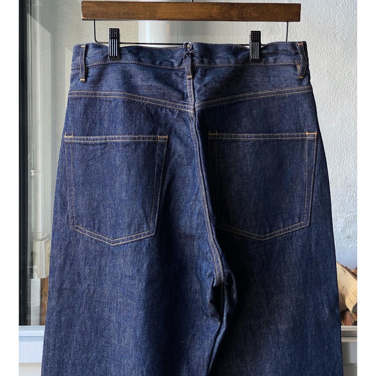 パンツ AURALEE HARD TWIST DENIM WIDE SLACKS Auralee Hard Twist Denim Wide Pants in Indigo Curated at
