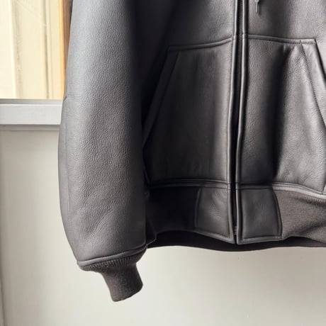 COMOLI　シープスキン ジップパーカ