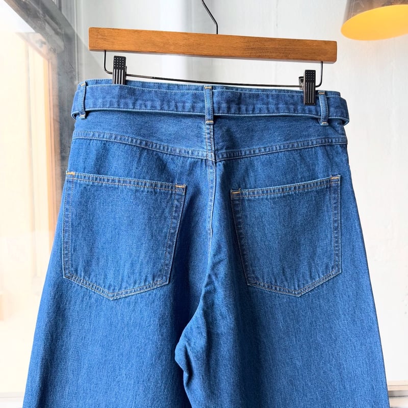 AURALEE SELVEDGE LIGHT OZ DENIM BELTED PANTS |