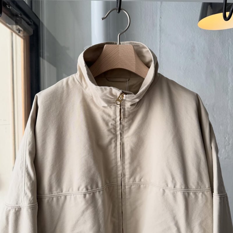 COMOLI ポストワークツイル キャップショルダーブルゾン | Less