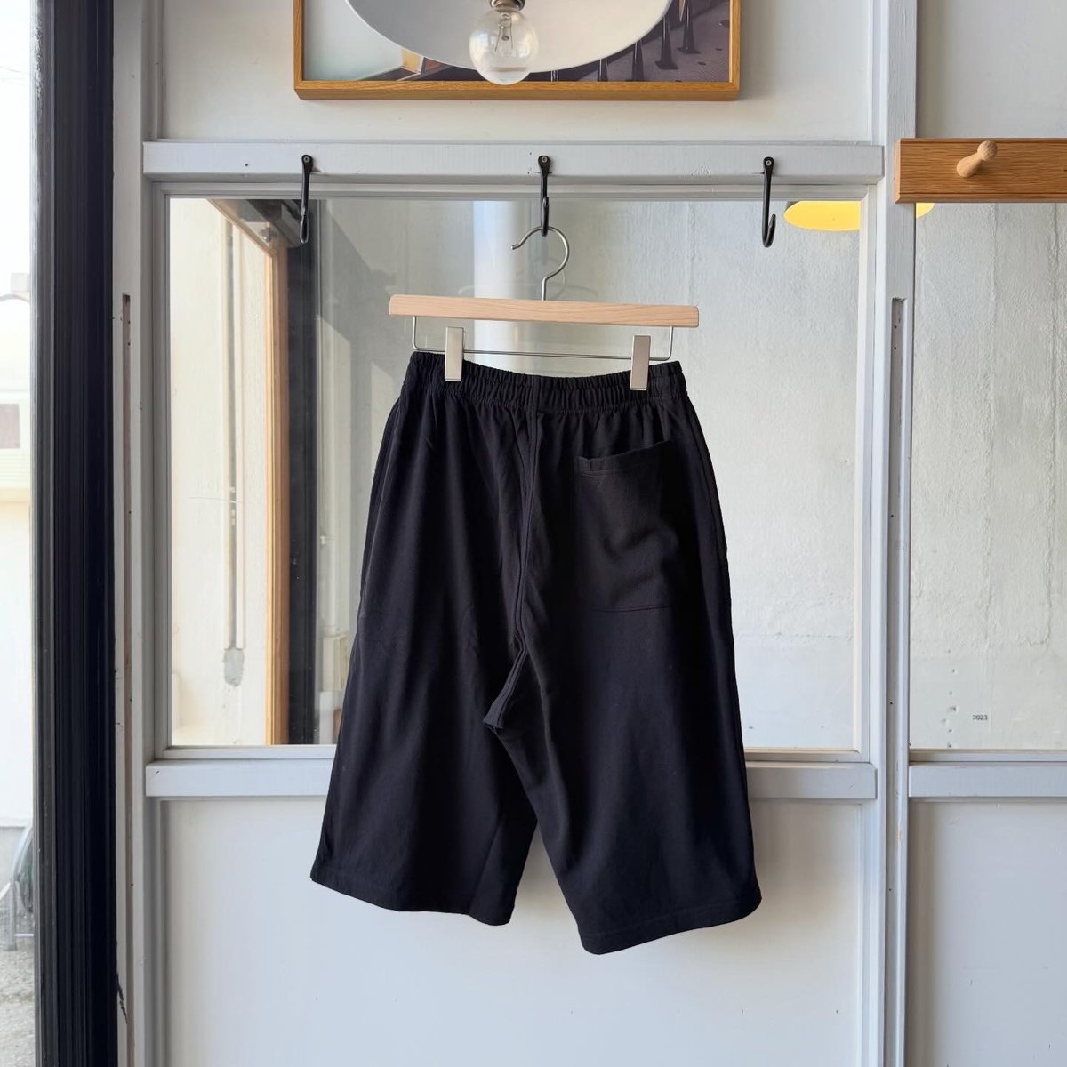 COMOLI コットンメッシュ ショーツ | Less Higashikawa
