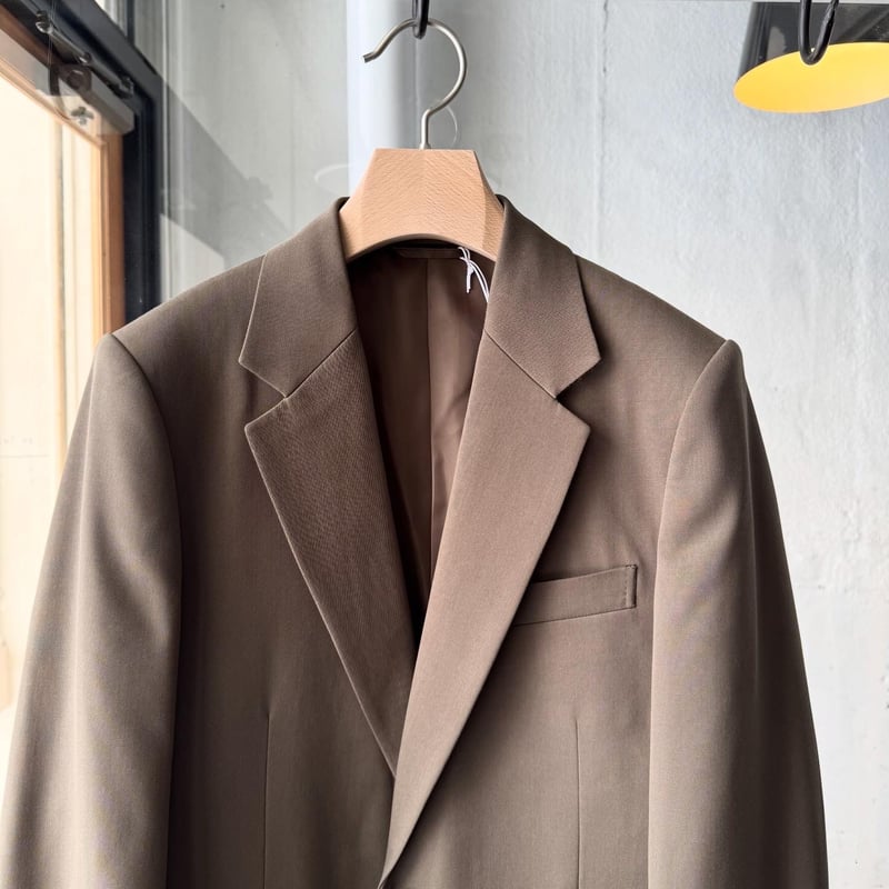 AURALEE LIGHT WOOL MAX GABARDINE JACKET | Less