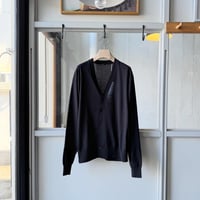 COMOLI　コットン Vネックカーディガン