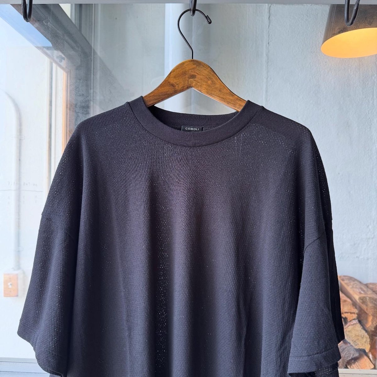 COMOLI 25SS コットンメッシュ 半袖クルー Tシャツ COMOLI(コモリ) 25SSコットンメッシュ半袖TシャツB01-05036 B01