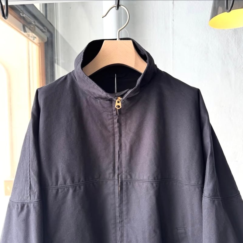 COMOLI ポストワークツイル キャップショルダーブルゾン | Less