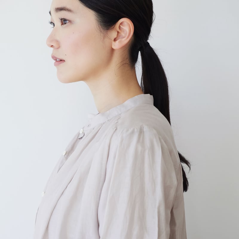 fruits of life ギャザーワンピース/小町鼠色(グレージュ fruits of life ギャザーワンピース/小町鼠色(グレージュ