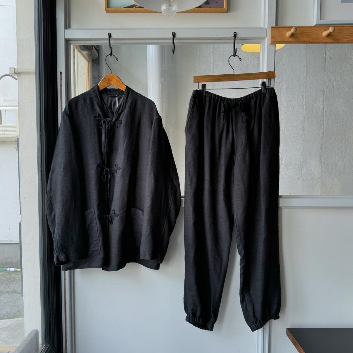 COMOLI リネン起毛 スタンドカラージャケット | Less Higashikawa COMOLI リネン起毛 スタンドカラージャケット | Less Higashikawa