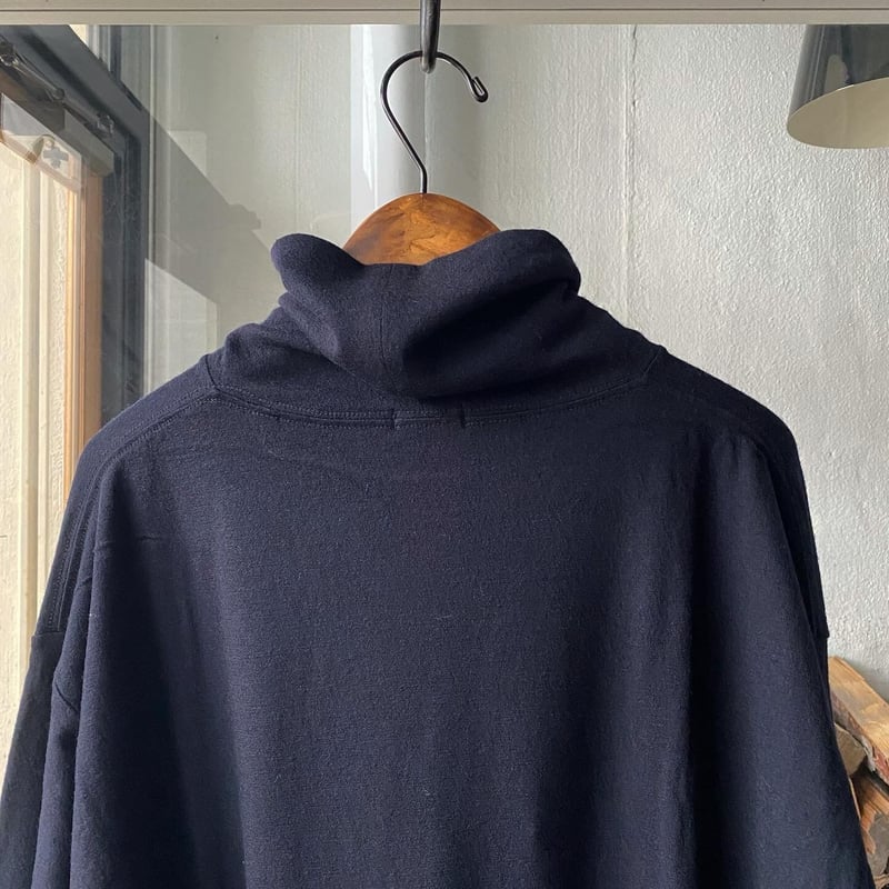 COMOLI ウール天竺 長袖タートルネック | Less Higashikawa