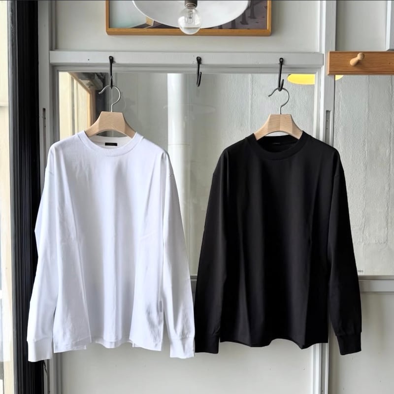 COMOLI コットンジャージ 長袖Tシャツ | Less Higashikawa