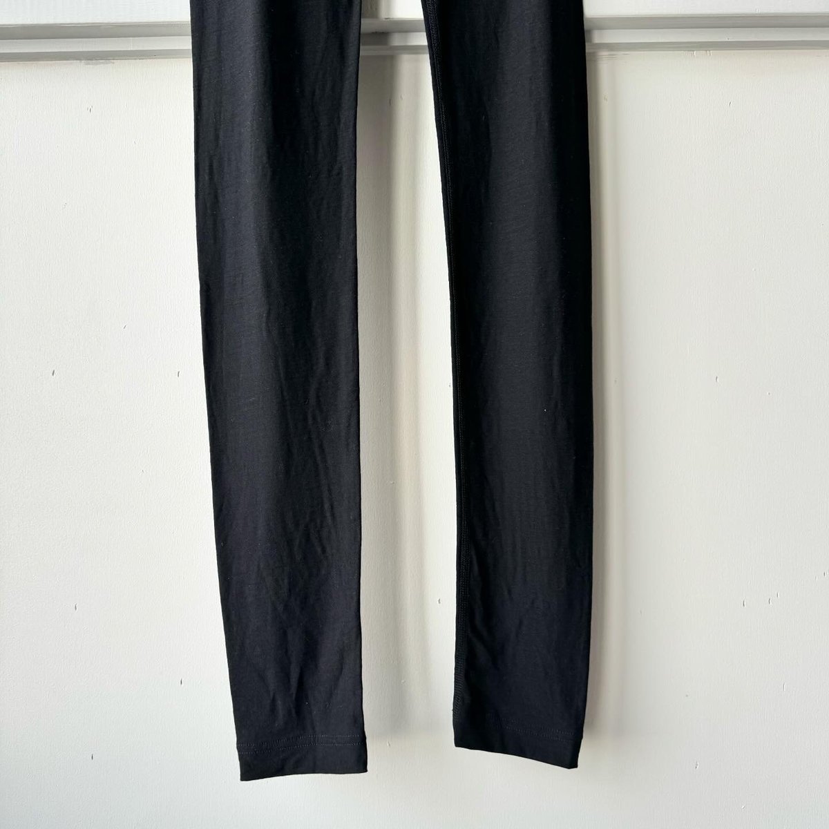 ■COMOLI■大人気 サマーウール レギンス ブラック 国内発送 サマーウール レギンス(0(WOMEN) Black/ブラック): COMOLI