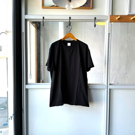 COMOLI　サープラス Tシャツ