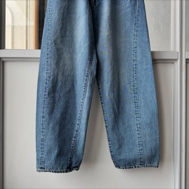 ssstein TWIST SEAM VINTAGE DENIM JEANS | Less ssstein TWIST SEAM VINTAGE DENIM JEANS | Less