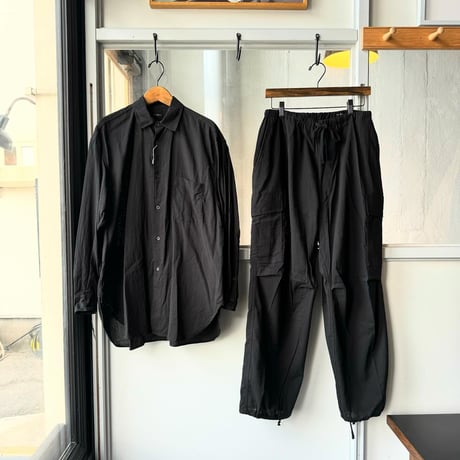COMOLI　オックス ニータックカーゴパンツ