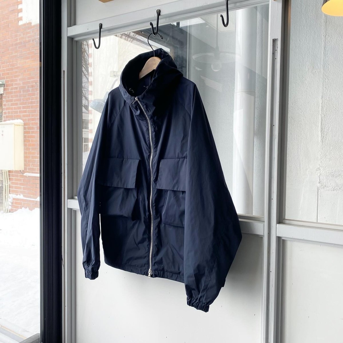 ジャケット・アウター stein NYLON TAFTA HOODED SHORT JACKET stein / シュタイン】NYLON TAFTA HOODED SHORT JACKET - BLACK