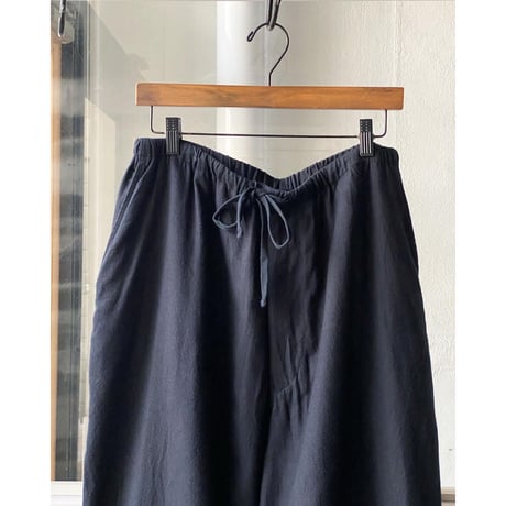COMOLI  シルクネル  ドローストリングパンツ