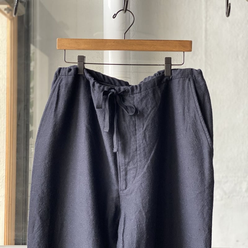 COMOLI ウールシルク ドローストリングパンツ | Less Higashikawa COMOLI ウールシルク ドローストリングパンツ | Less Higashikawa