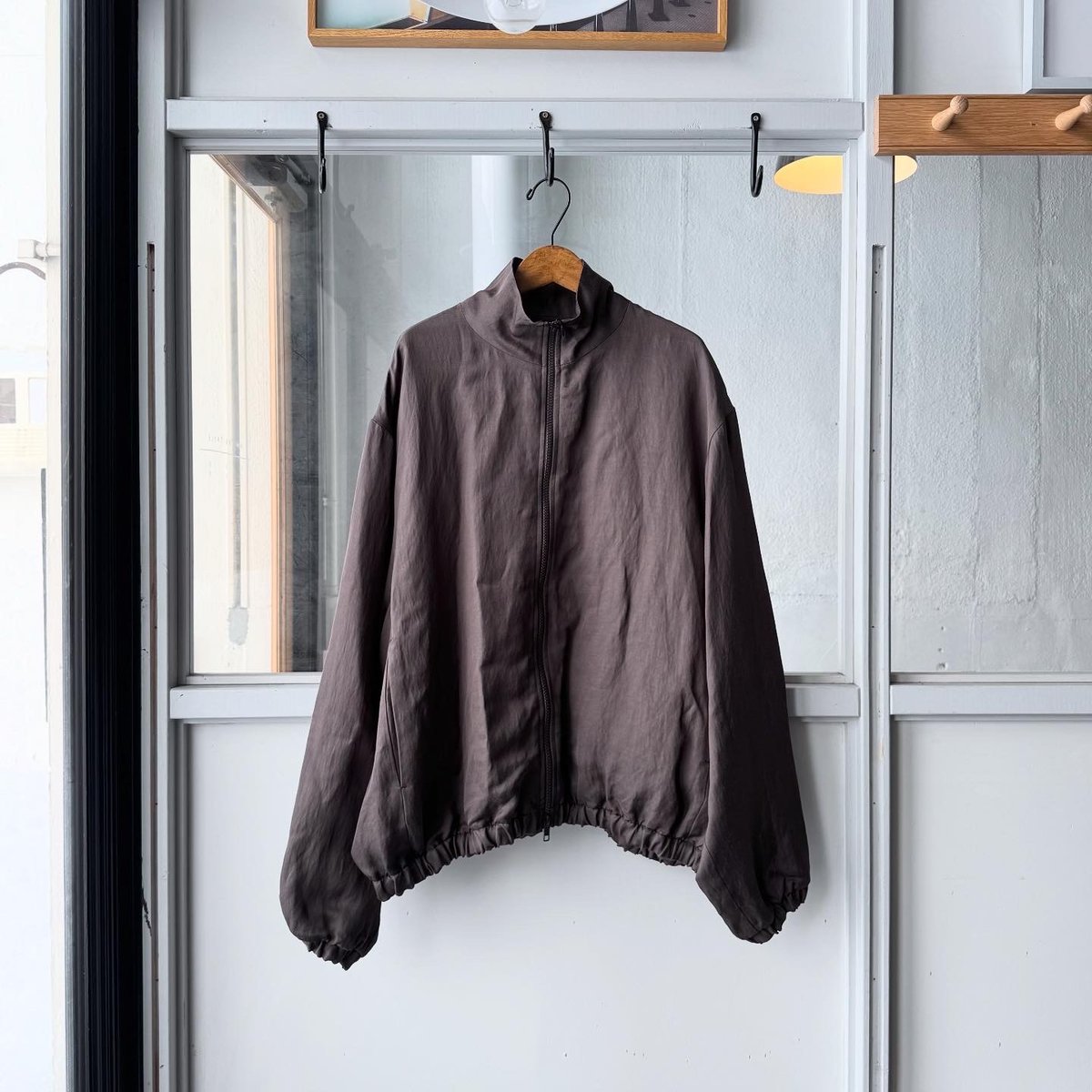 ssstein VIS/LI TWILL SHIRRED LIGHT ZIP JACKET