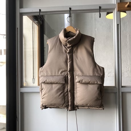 AURALEE  LIGHT FINX POLYESTER DOWN VEST (Mens)