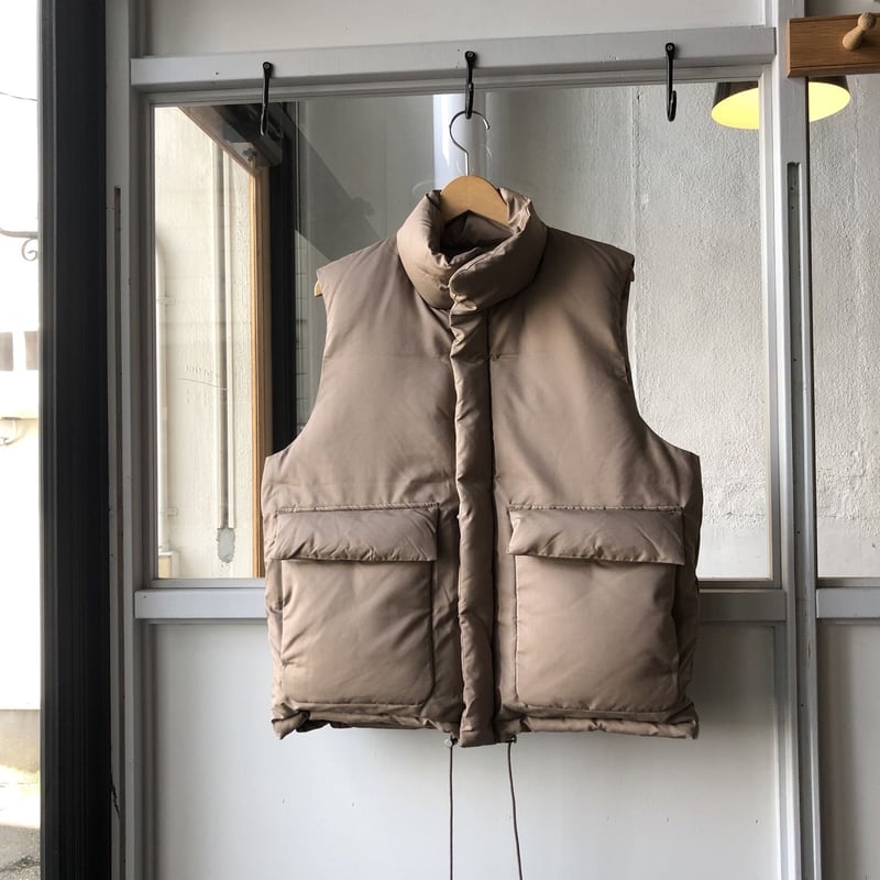 AURALEE LIGHT FINX POLYESTER DOWN VEST (Mens)