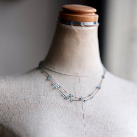 Margaret Solow 　 Raw Aquamarines Long Necklace