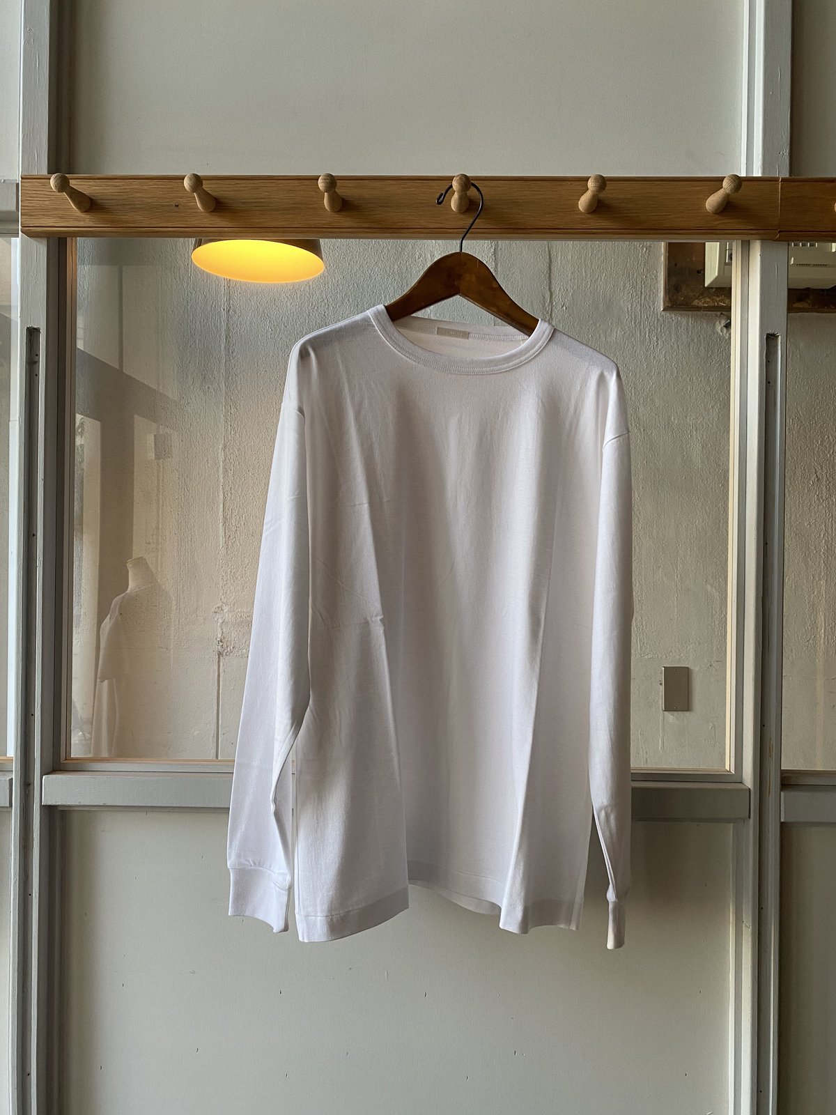 comoli コットンシルク 長袖クルー COMOLI コットンシルク 長袖クルー | Less Higashikawa